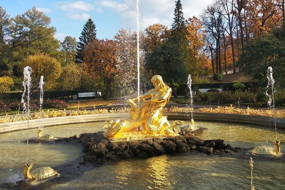 Феерия огня, воды, света