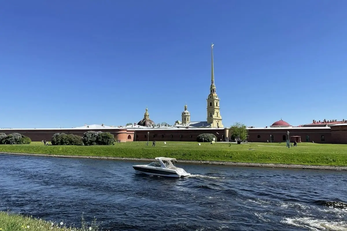 Петербург и Летние хиты Карелии